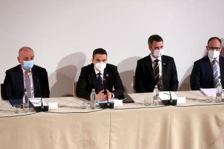 VLADA JAVNA TRIBUNA V  PIVKI 12 FOTO LJUBO VUKELIČ